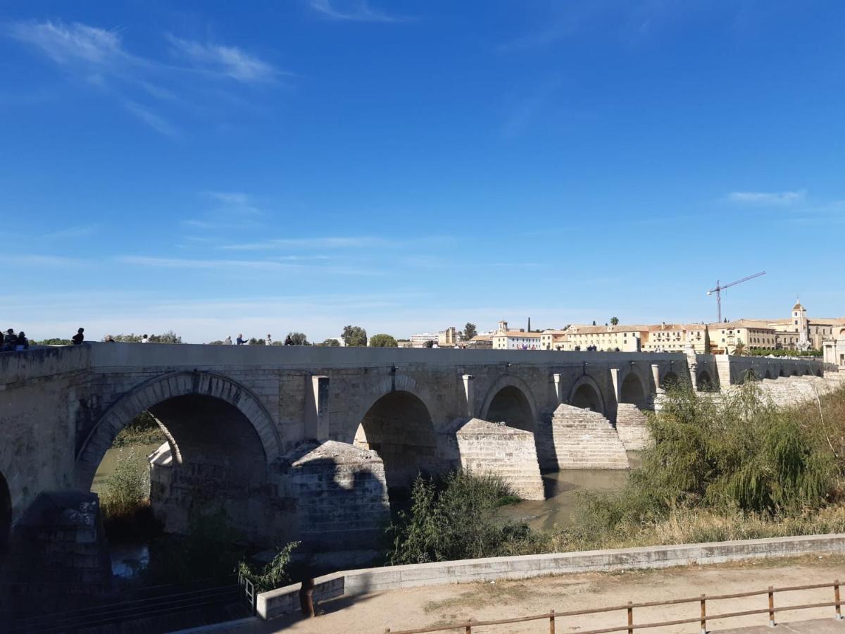Loft La Calahorra Con Posibilidad De Aparcamiento Pregunta Por El Pack Mas Amor Córdoba Buitenkant foto
